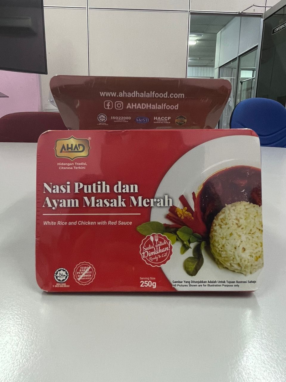 AHAD RTE Nasi Putih Dan Ayam Masak Merah / White Rice and Chicken with Red Sauce